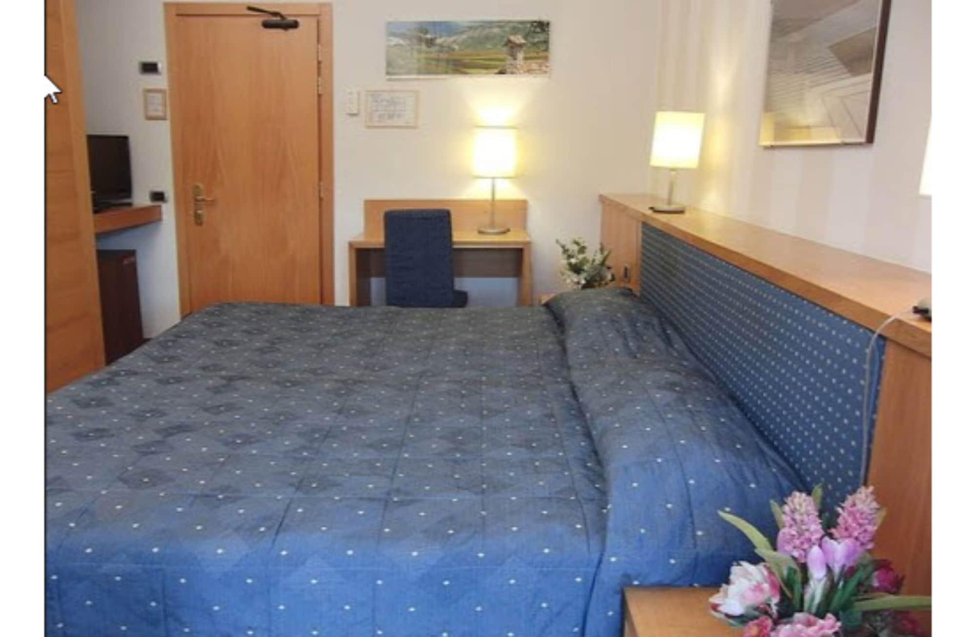 Hotel Clarici Spoleto Esterno foto