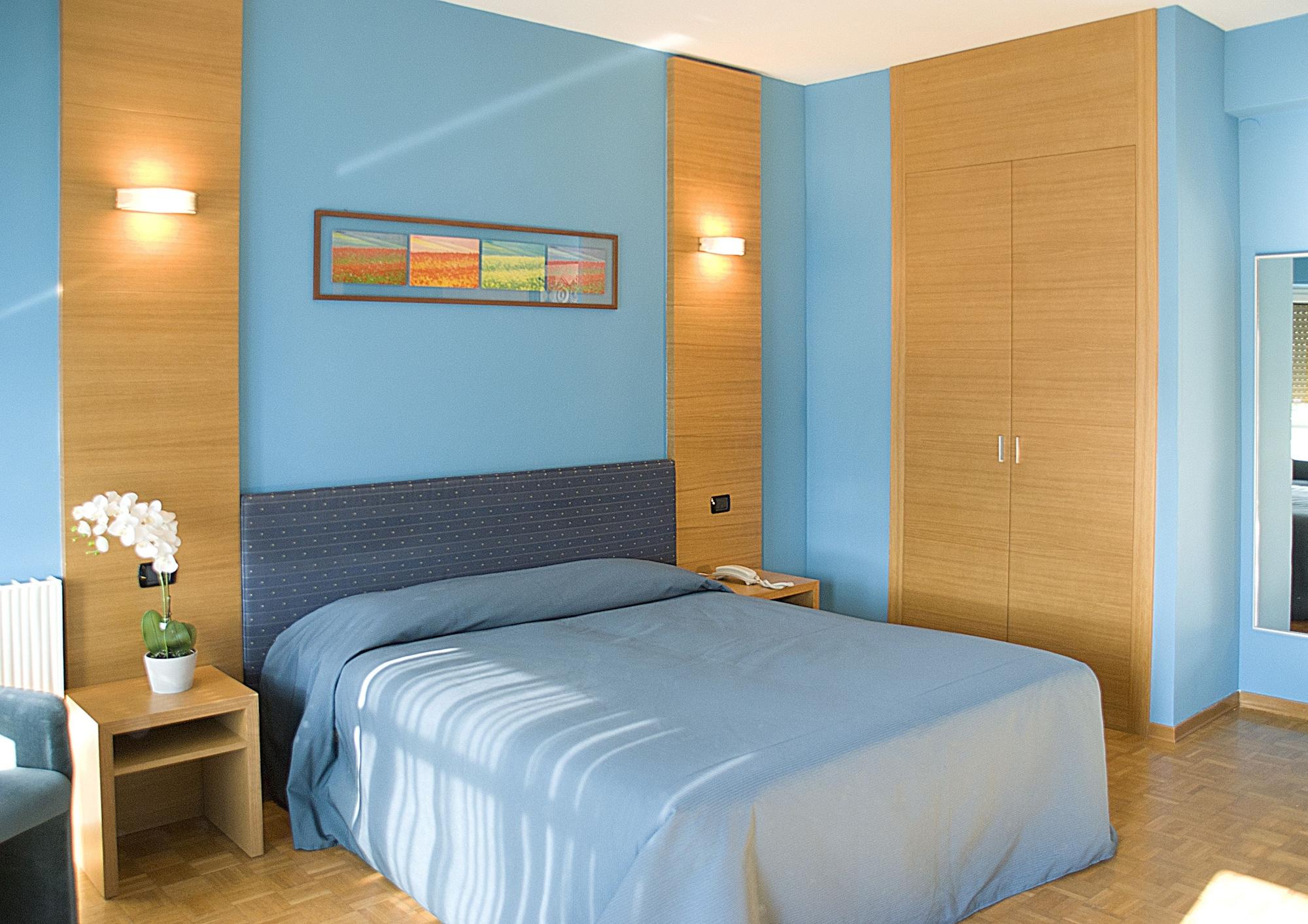 Hotel Clarici Spoleto Esterno foto