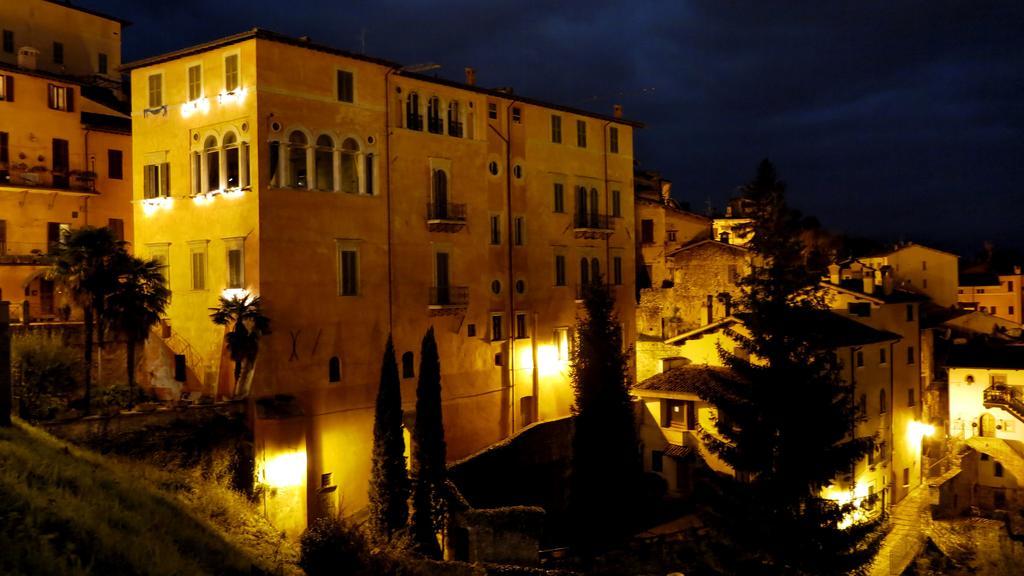 Hotel Clarici Spoleto Esterno foto