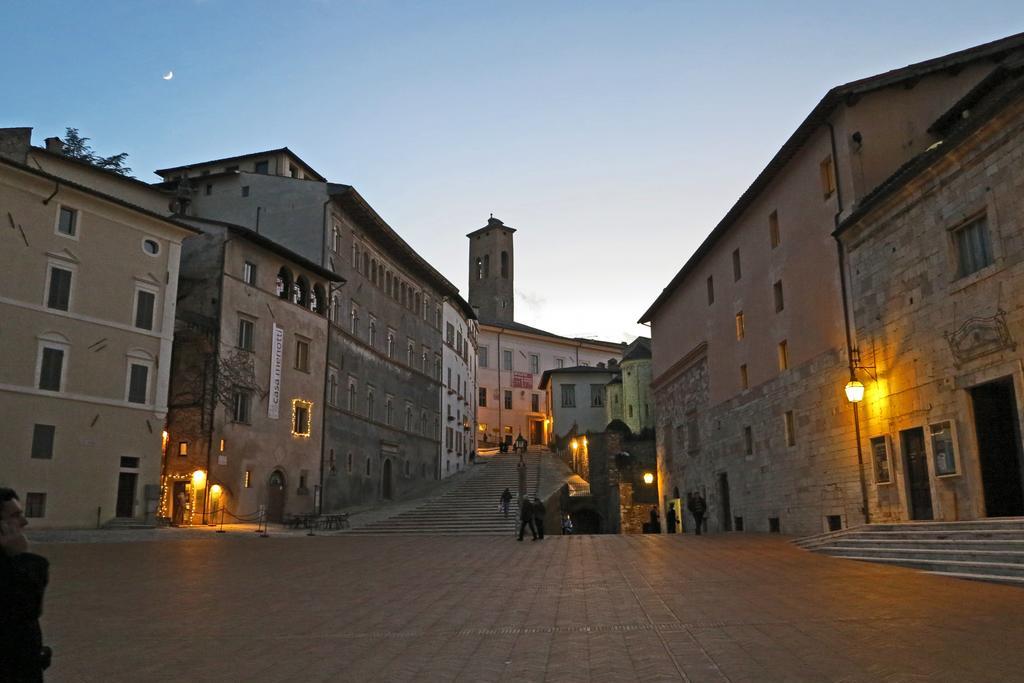 Hotel Clarici Spoleto Esterno foto