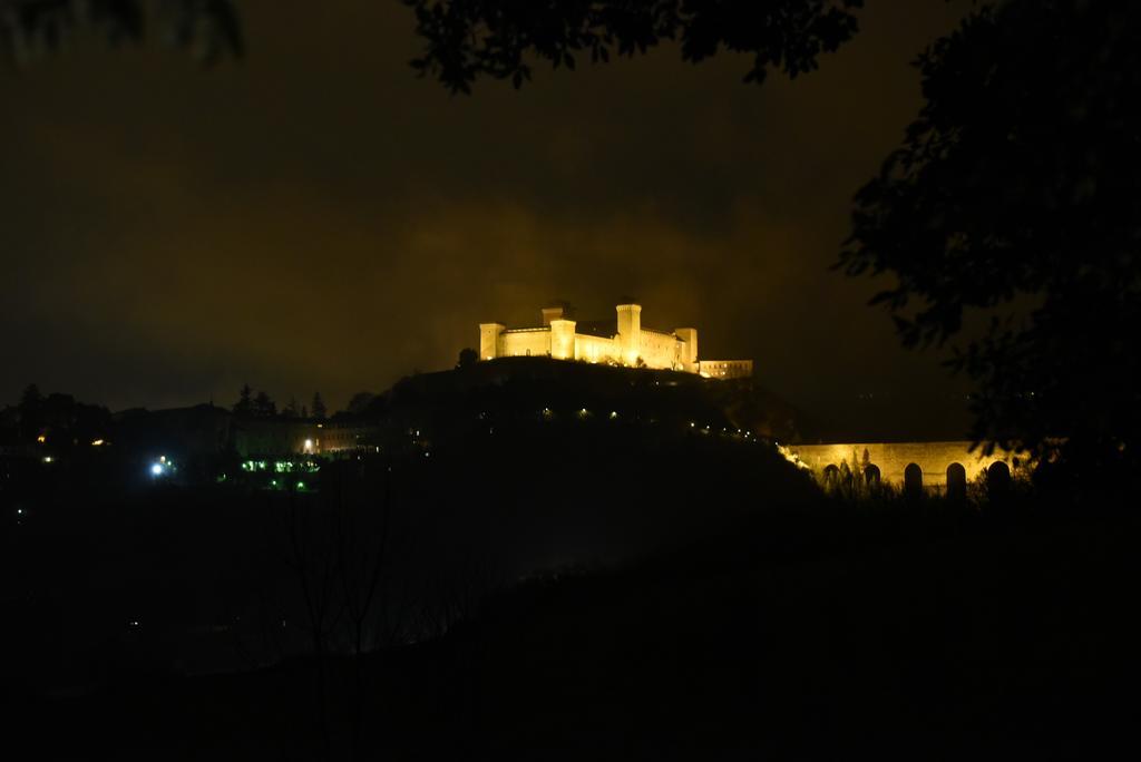 Hotel Clarici Spoleto Esterno foto
