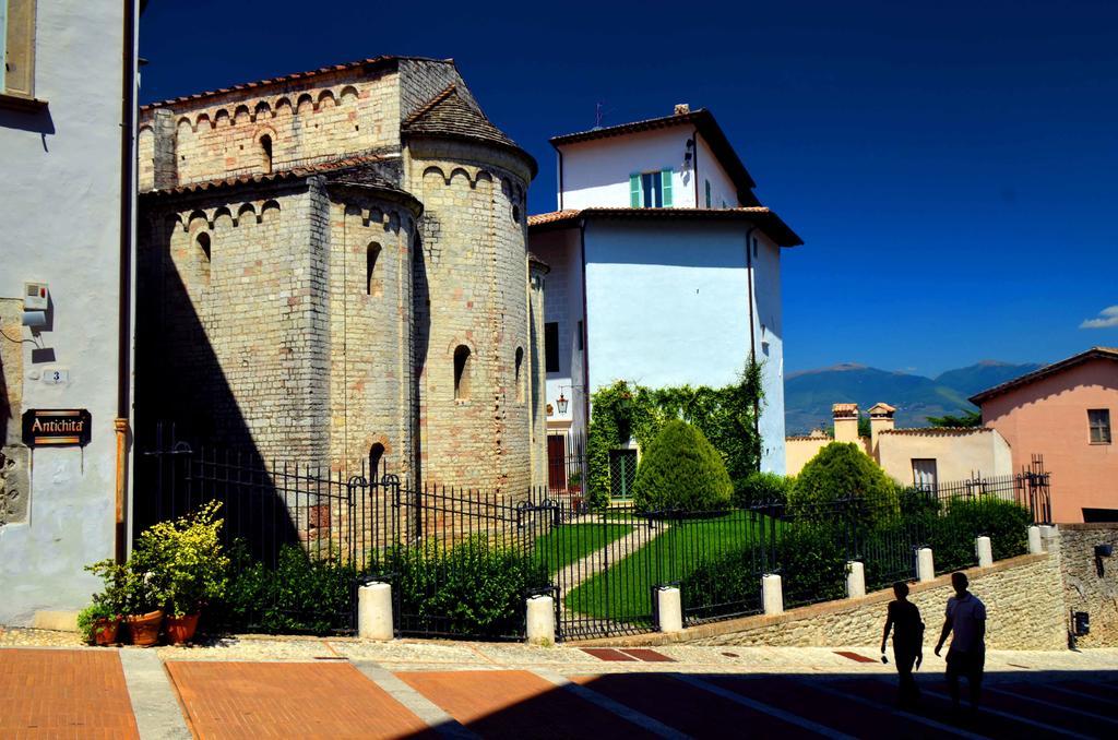 Hotel Clarici Spoleto Esterno foto