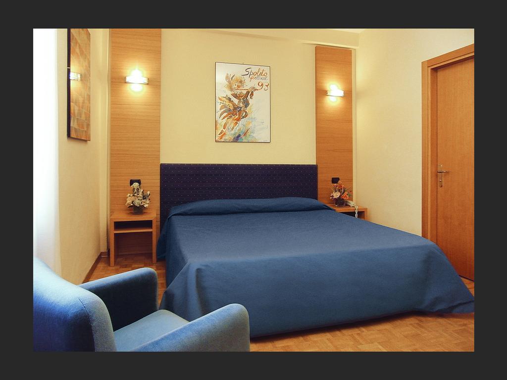 Hotel Clarici Spoleto Esterno foto